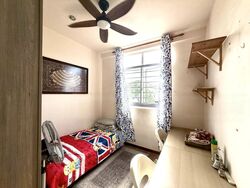 Flora Road (D17), Terrace #468085751